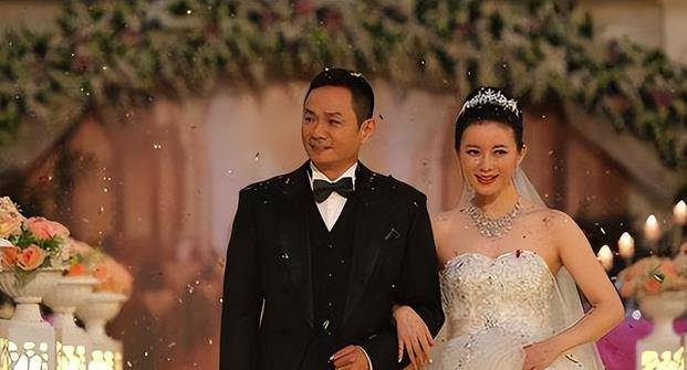 佟欣离世13年,那个发誓此生永不再娶的果靖霖,履行诺言了吗?