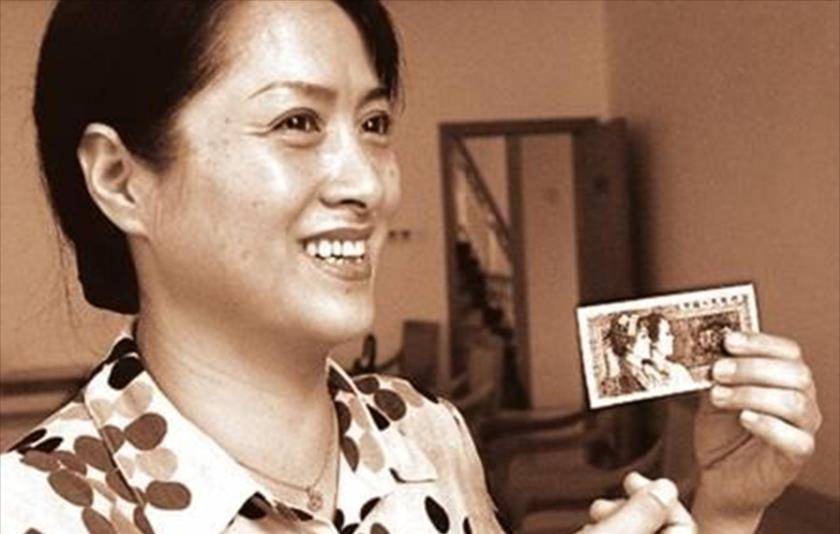原创
            黄其萍和苏春熙，同是80年贰角人民币原型，二者人生皆不同2