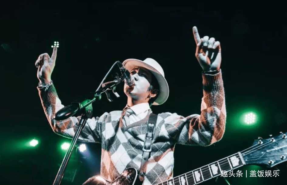 约粉,打架,说脏话,被大张伟公开怼太装_张哲轩_盘尼西林_网友