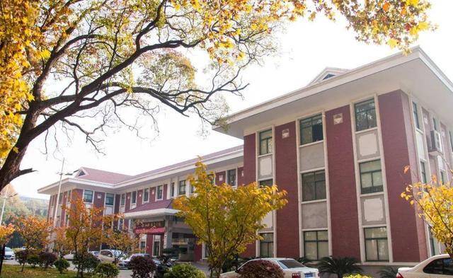 湖北大学:原名武汉师范学院,有哪些专业值得成绩好的考生考虑?