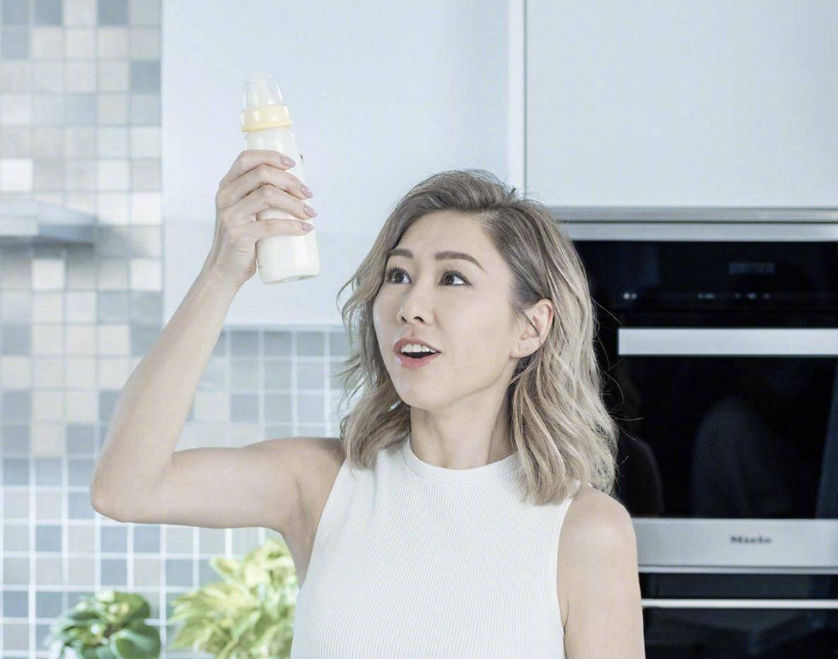 胡定欣加盟《白色强人2》,演绎无数亦正亦邪角色,第一次做医生_剧中