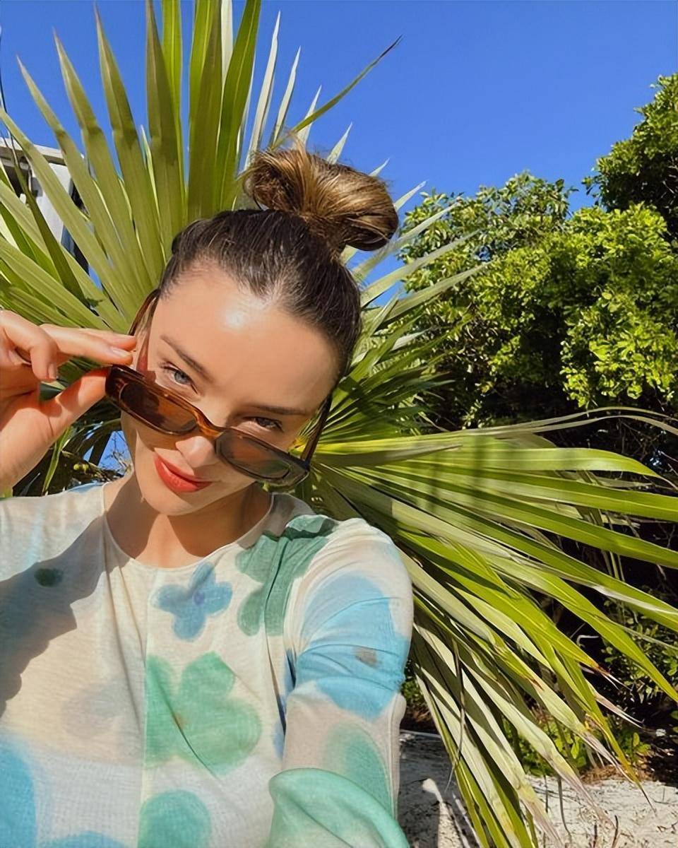 39岁米兰达可儿还这么嫩!