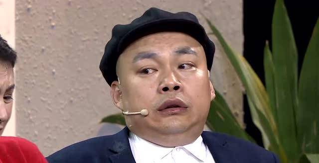 他是赵本山徒弟,豪车美女还是低调炫富?网友:真羡慕