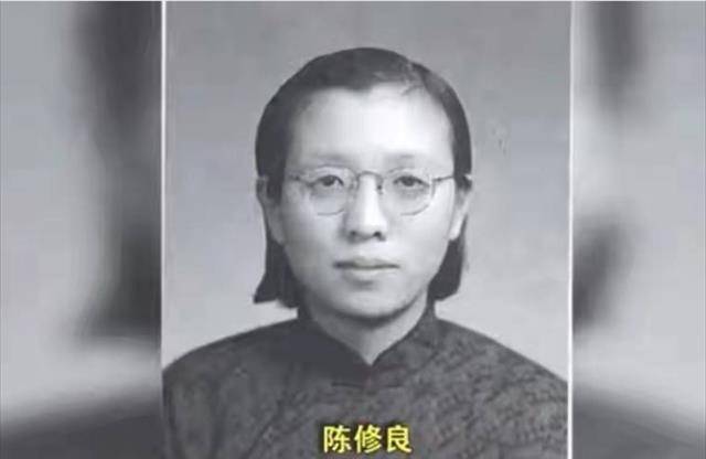49年南京解放后,一妇女找何克希,何见后激动地说