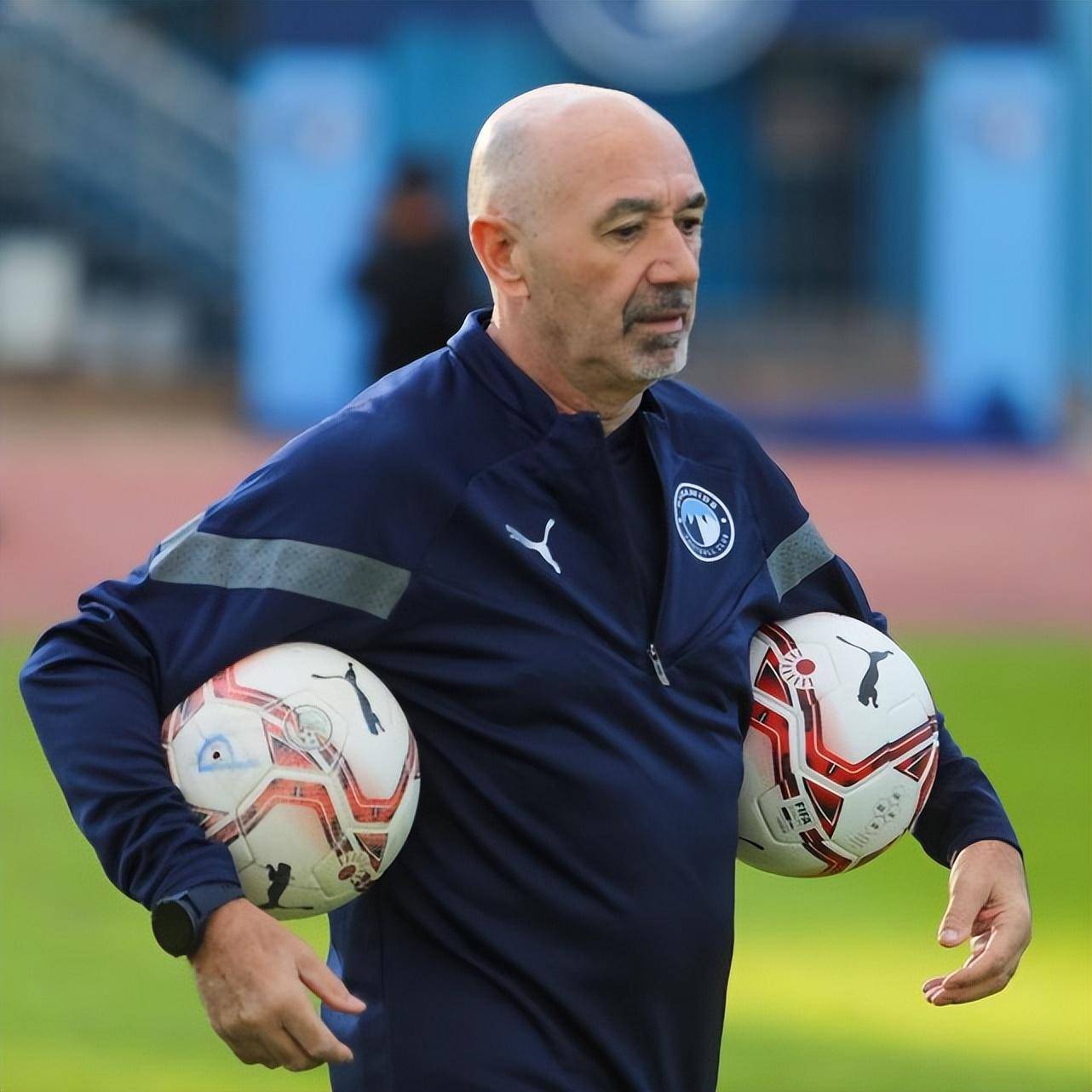 国安前主帅执教埃及豪门,合同签半年,还有续约一年的选项_帕切科_主