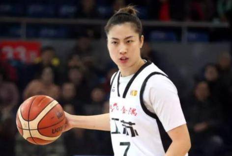砍19 13,助球队终结广东女篮21连胜,陈晓佳无愧江苏核心_比赛_数据