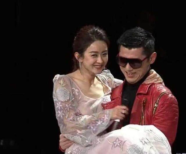 张继科公主抱赵丽颖,红衣黑超帅到流鼻血,首支单曲迷妹为之狂!