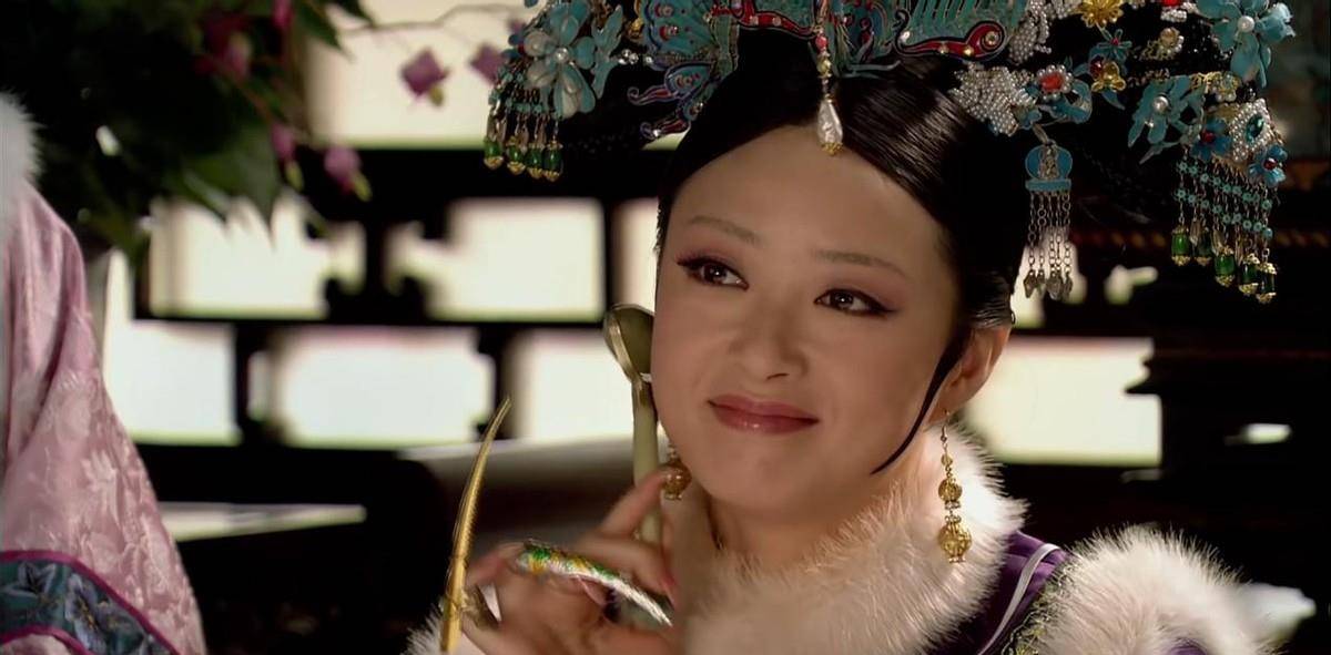 华妃视角打开甄嬛传,最爱吃酸黄瓜的宠妃,能有多嚣张?_入宫_后宫_女人