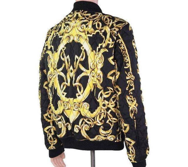 沙特亿万富翁宴请c罗全家,总统穿价值2万元范思哲时装_衣服_利雅得