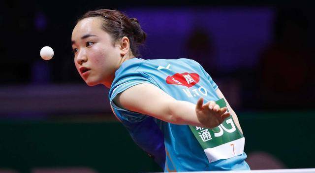 伊藤美诚特殊爱好,开赛前检查对手球拍很仔细,这是怕对方作弊?