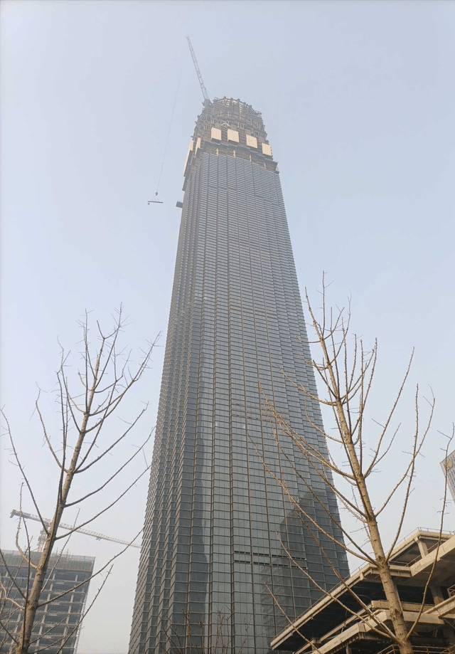 济南绿地第一高楼图片