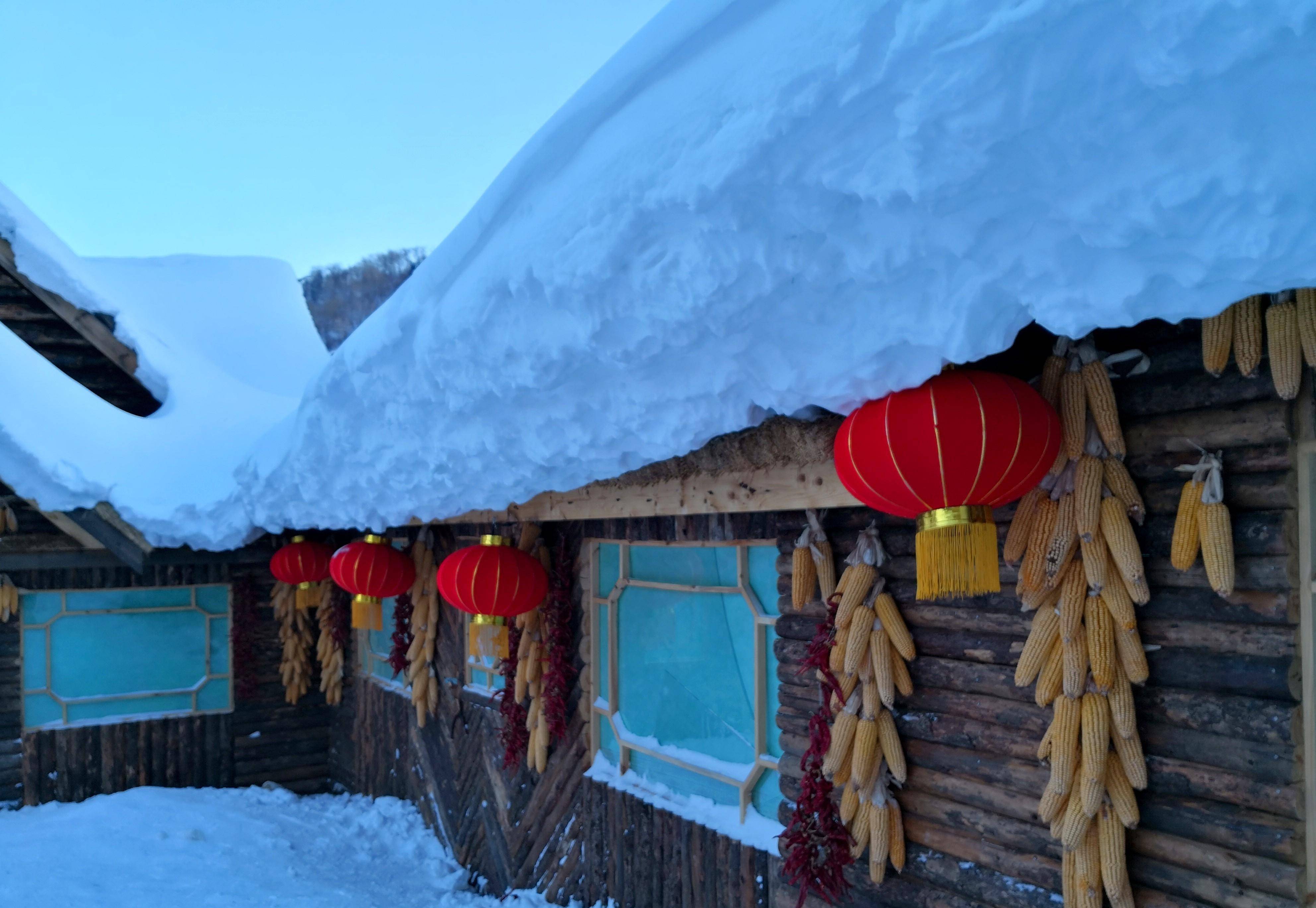 红灯笼雪景 诗句图片