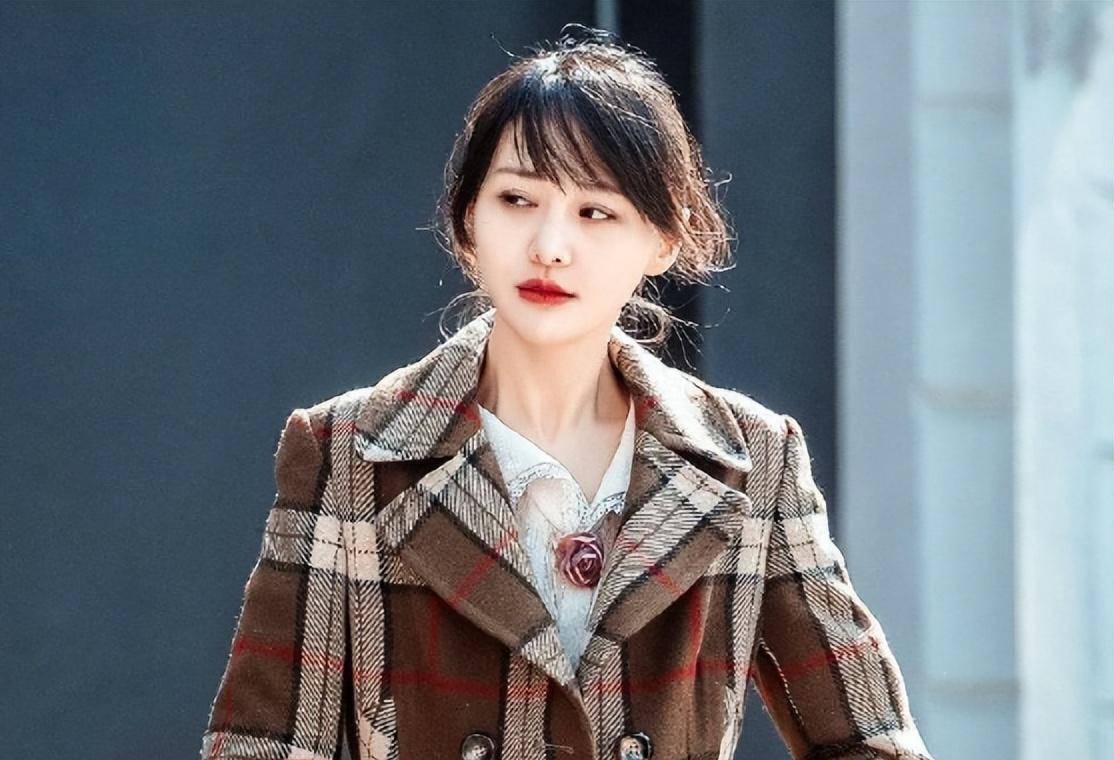 郑爽需赔偿剧组6070万,被曝还有多起官司未结案_张恒_网友_问题