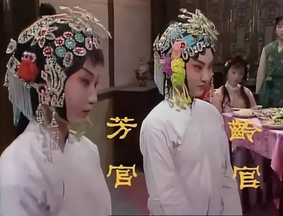原创
            红楼世界最牛墙头草，辜负了戏子的一片痴心，原型竟是桃花扇男主角
