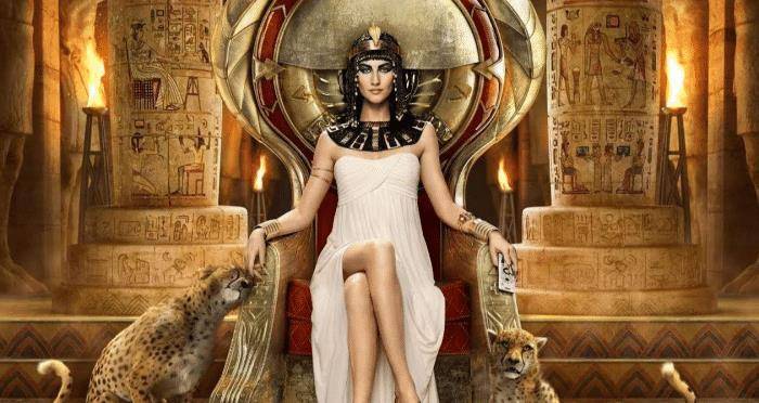 第二个就是《埃及艳后》,相信大家对这部剧一定有所了解吧。耗资无数