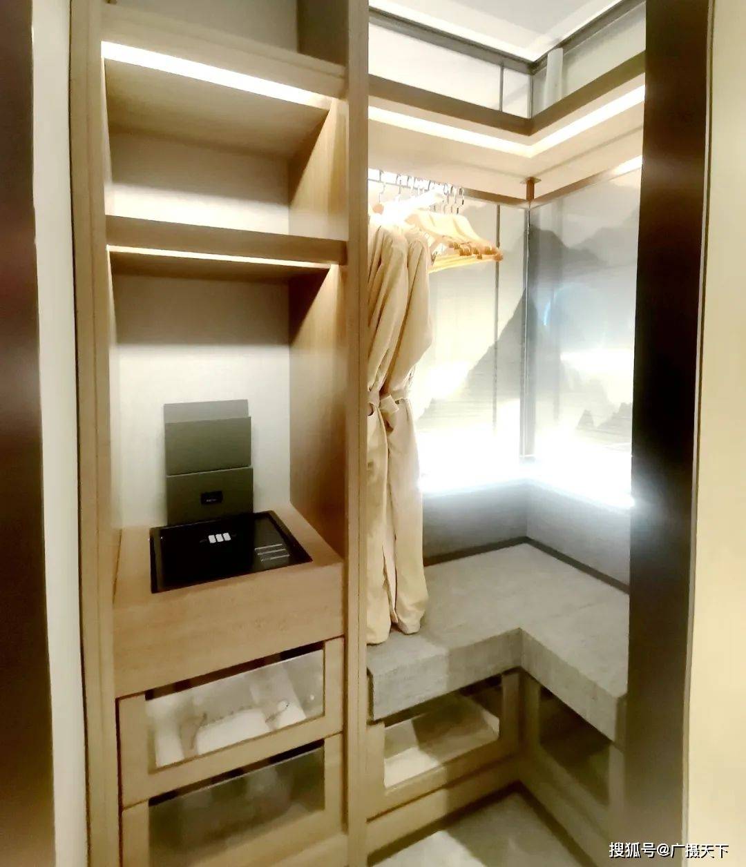 荣誉国际酒店天长店 摘下那颗最亮的星 助力天长市高质量发展 同绘