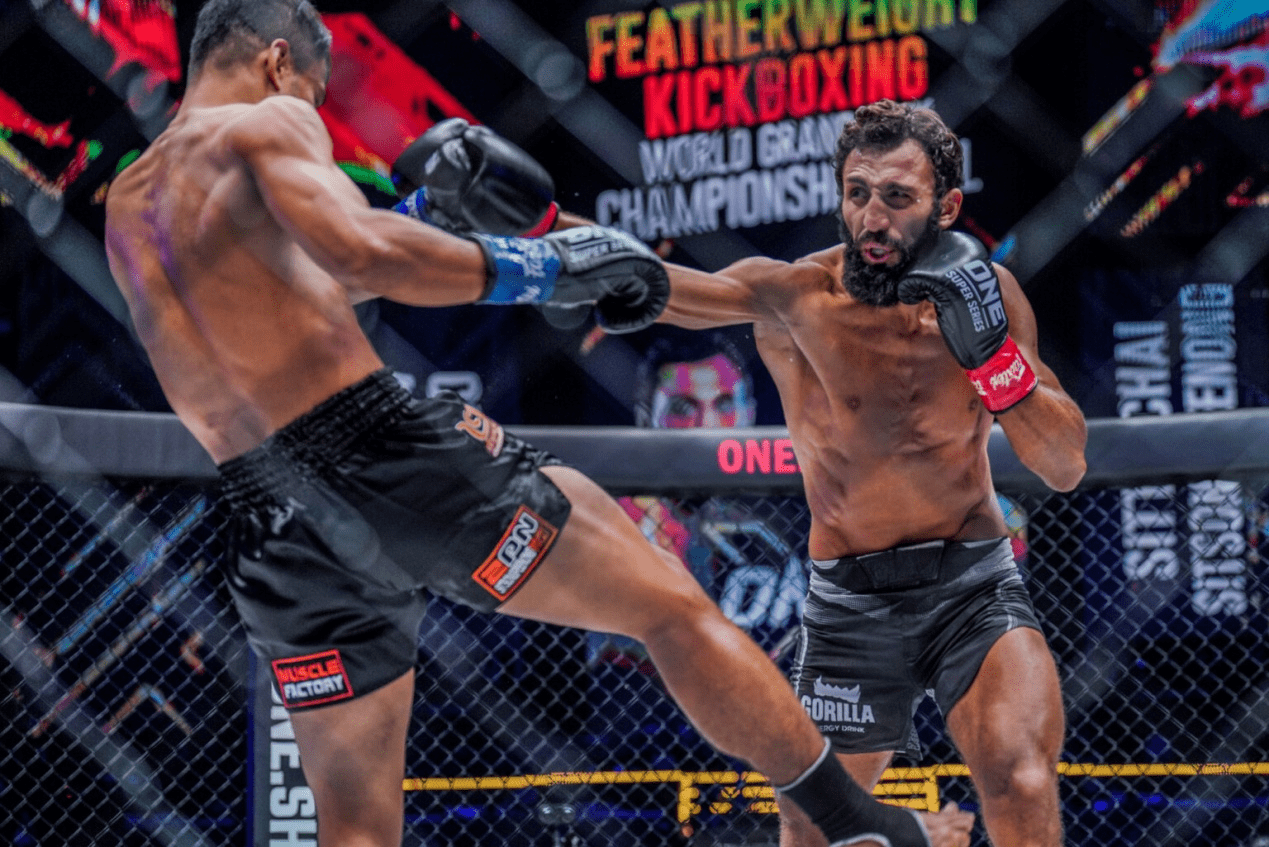 阿拉佐夫:他不是真正的战士,他在逃避战斗_比赛_西提猜_乔治