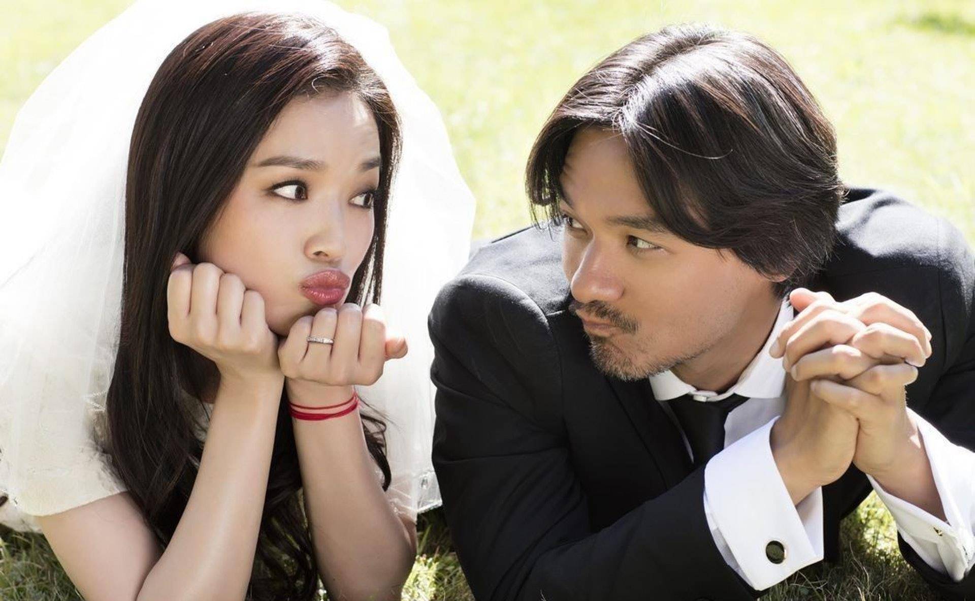 下图为舒淇与冯德伦因拍摄电影《美少年之恋》结缘,两人相识20年,交往