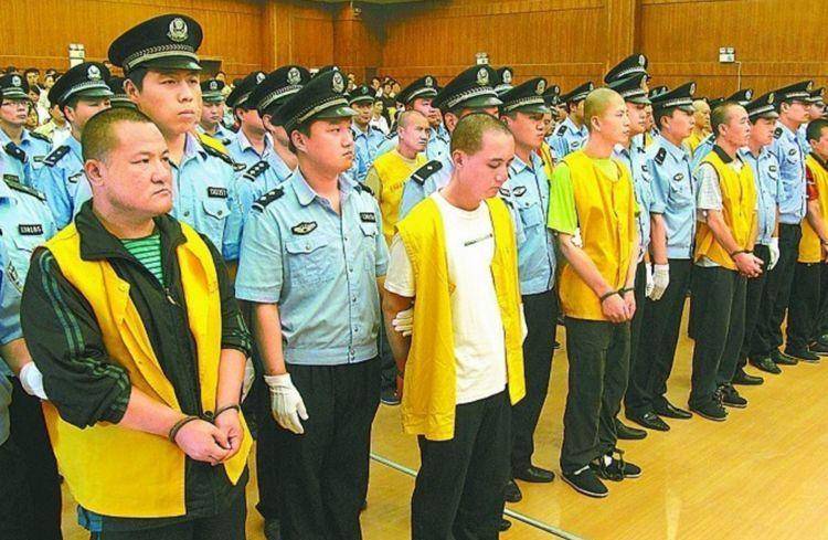 他是刘华强原型,90年代的著名黑老大,为弟弟报仇杀光仇人_张宝林_丁某