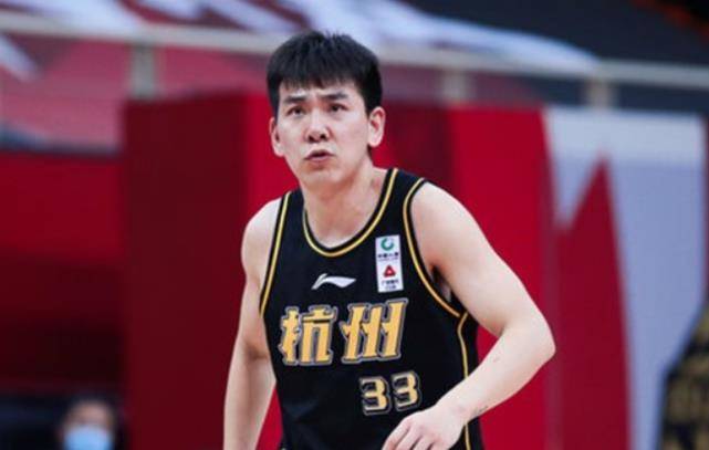 孙铭徽替身狂砍30分已尽力,广厦三原因失利不冤_比赛_冯欣_吉林