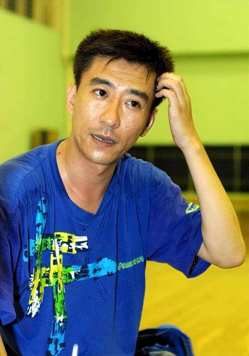 乒坛名将丁松：父亲早逝，他退役后离婚，人生现状如何？_国乒队_母亲_蔡振华
