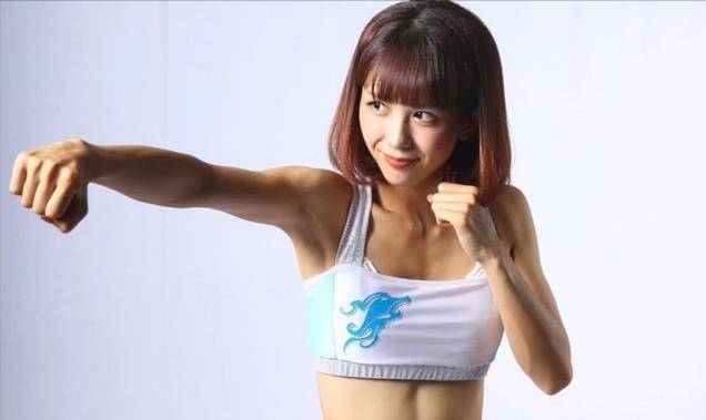 虎牙萌妹,k-1女拳王,你知道,她的本职是美容美发师吗?_菅原_日本_格斗