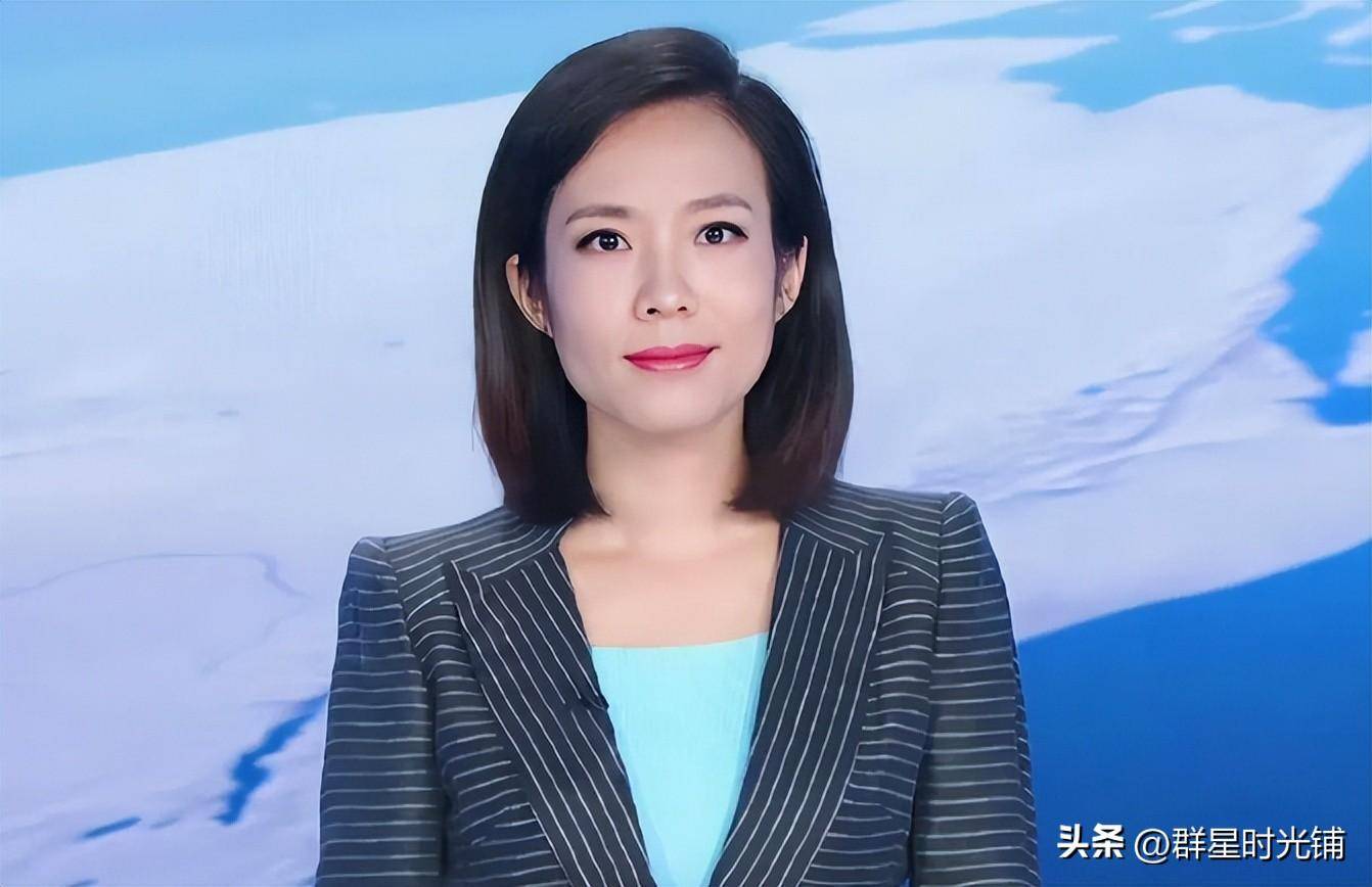 央视主持宝晓峰:从内蒙古走出的美女主播,44岁单身未婚_播音_父母