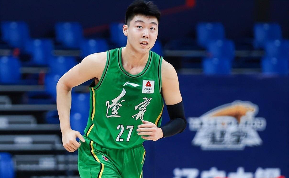 近期广厦官宣裁掉库克,莫兰德户外训练,俞泽辰值得重用_辽宁队_球员_1