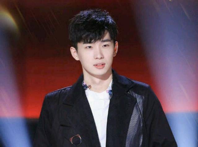 登上周杰伦舞台直呼梦幻 曹杨奋力创作:要开一场属于自己的演唱会