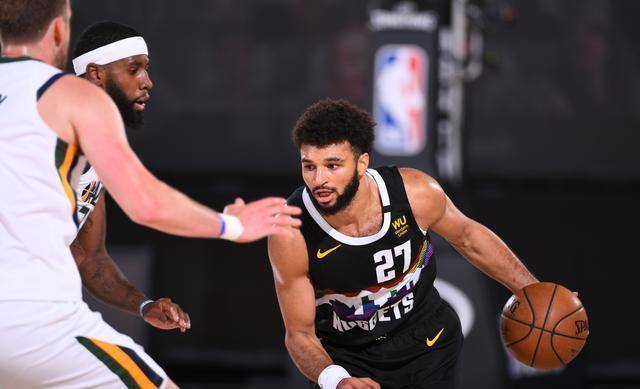 连2场轰下92分率队悬崖勒马,穆雷化身丹佛的"科比门徒"_掘金_米切尔