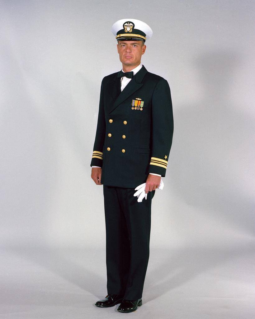 美国海军常服图片