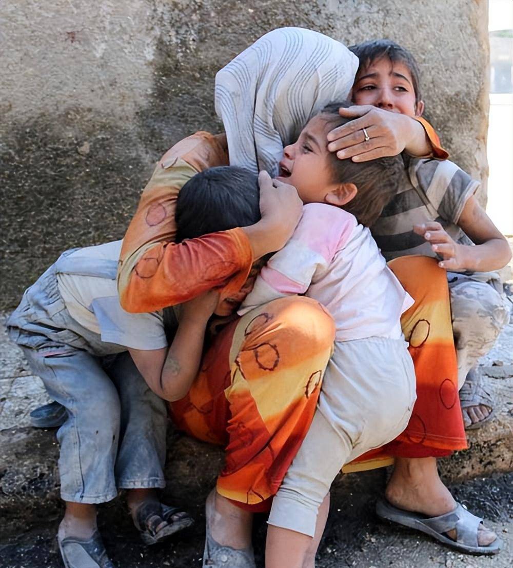 她肚子里孩子的父亲去哪了?