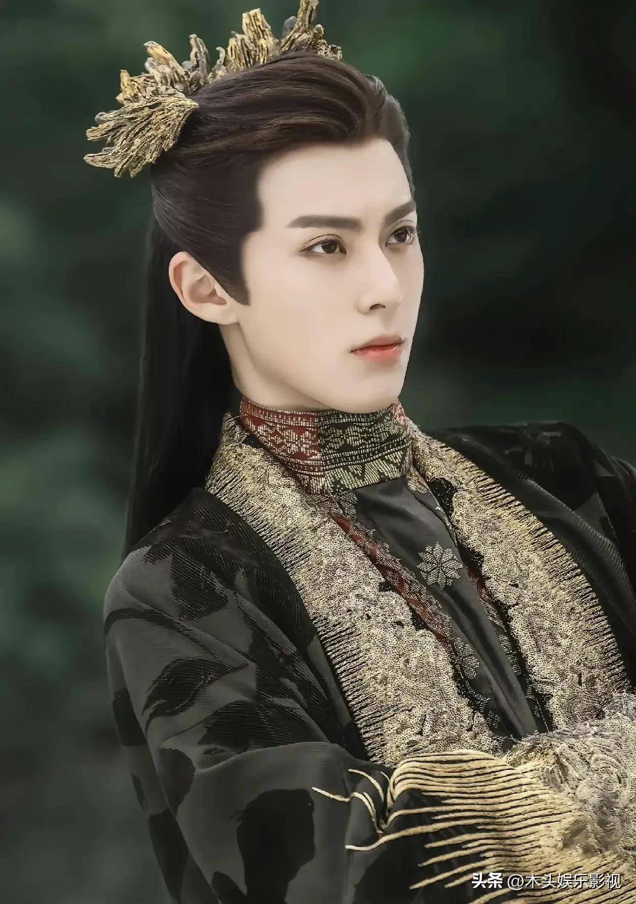 《苍兰诀》王鹤棣高清剧照壁纸,来自霸道魔尊的宠爱_样子_身体_东方