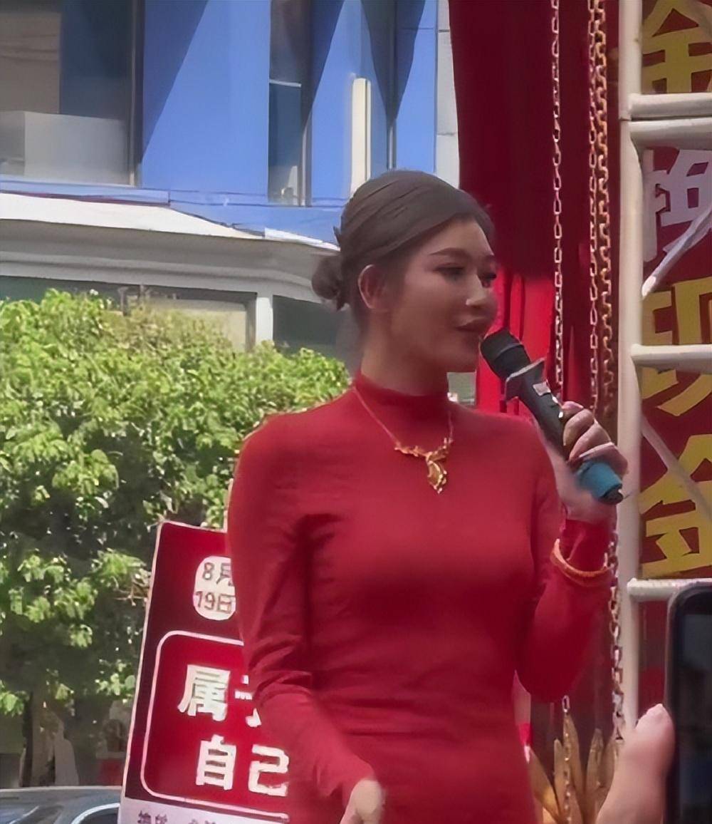 李彩桦:凭回家的诱惑爆红,今39岁现身商演,如今的她过得怎样_林峯