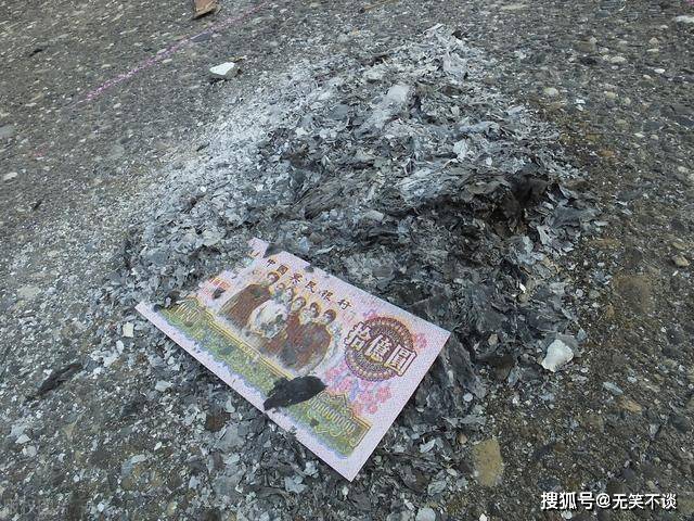 中元节,5种"鬼节"风俗别不当回事,保持敬畏之心,生活更如意_习俗_食物