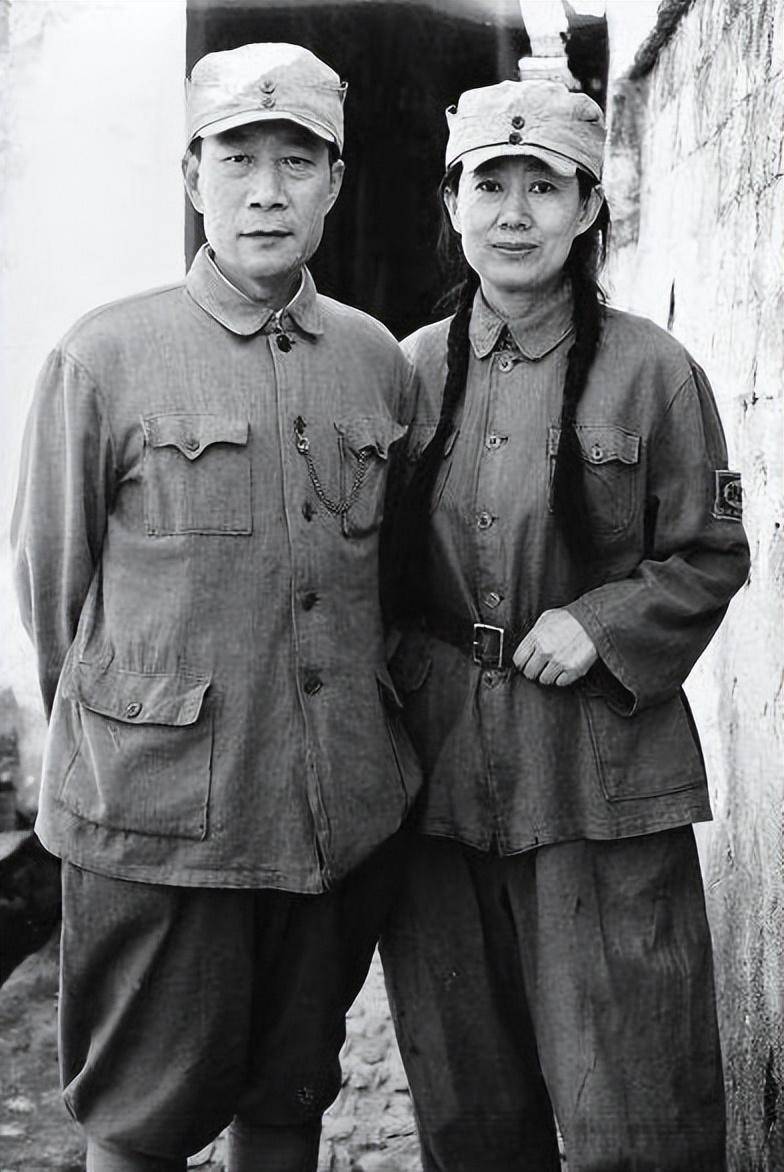 "影帝"李雪健:我这辈子最正确的决定,就是娶了一个平凡的妻子_演出