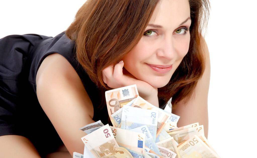 2021年,做一个满脑子都是钱,肤浅又快乐的小富婆_生活_因为_天都