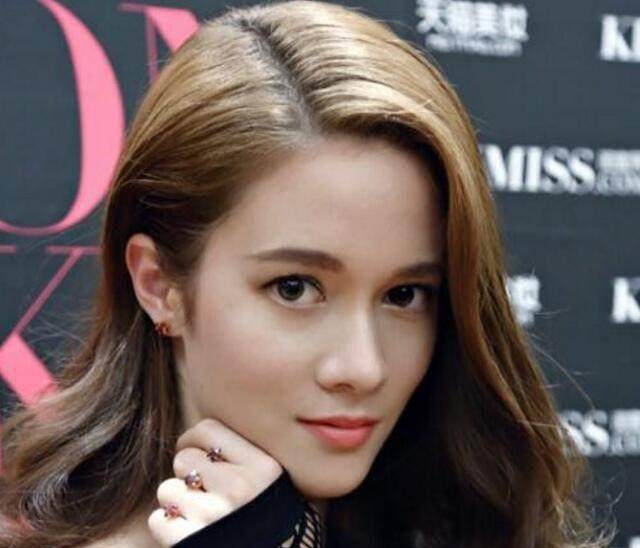 徐嘉雯_吴京_成功