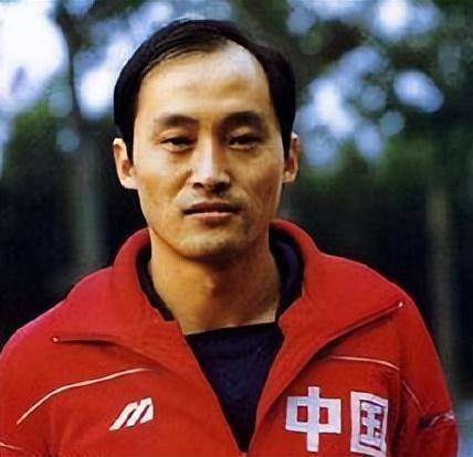 "五代元老"赖亚文经历女排所有苦难,把自己嫁给排球_中国女排_教练