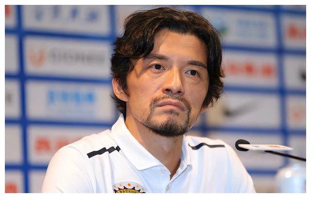 谢晖说出真相,让武磊汗颜_中国_谢辉_球员