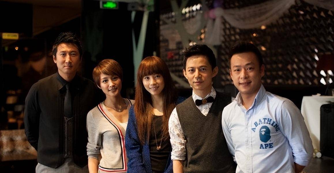 阿奇,离婚后离开剧组,远赴香港成就亿万身家_黄俊淇_广东_感情