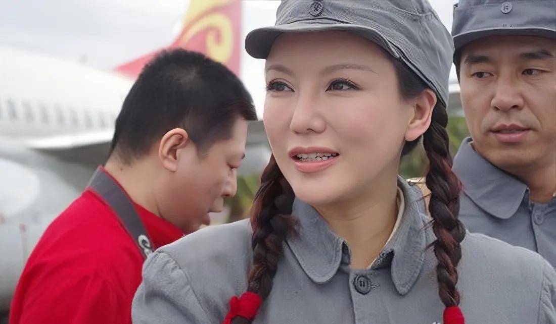 1996年,演员彭丹:拒绝25万美元合同,视金钱如粪土,现状如何?