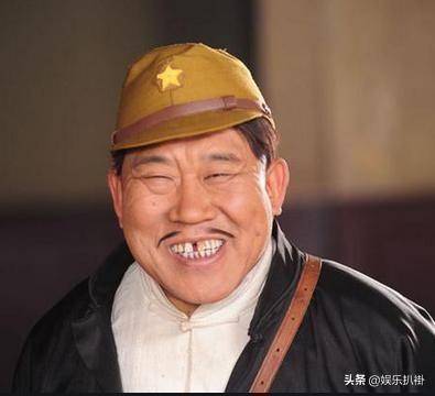 他是《雪豹》里的清风寨土匪头子二当家,是新版《三国演义》里的庞士