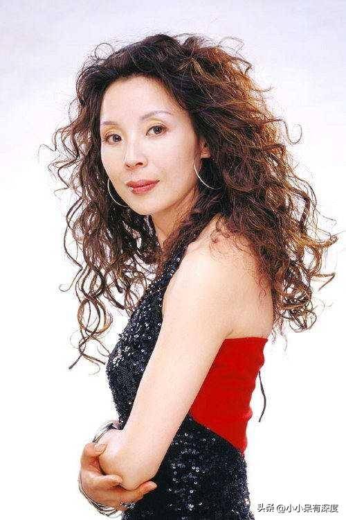 岳秀清近照,她是谁?她是吴刚的妻子!