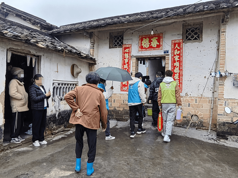 茂名电白:观珠镇开展吸毒人员帮扶走访慰问活动_禁毒_家庭_戒毒