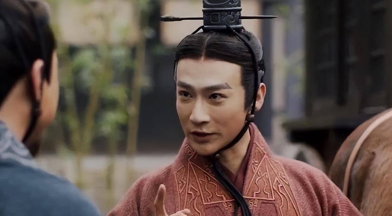 儿子的韩国势力(嬴政同父异母的弟弟成蛟是韩国夫人生的)借机展开了