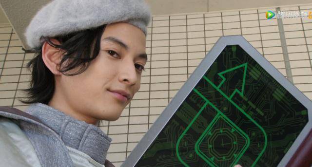 假面骑士时王:白沃兹现身,时王和黑沃兹发懵!