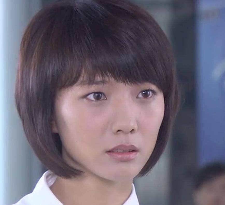 李光洁:让郝蕾当街抹泪,频传绯闻惹争议,后娶小10岁娇妻秀恩爱_王珞丹