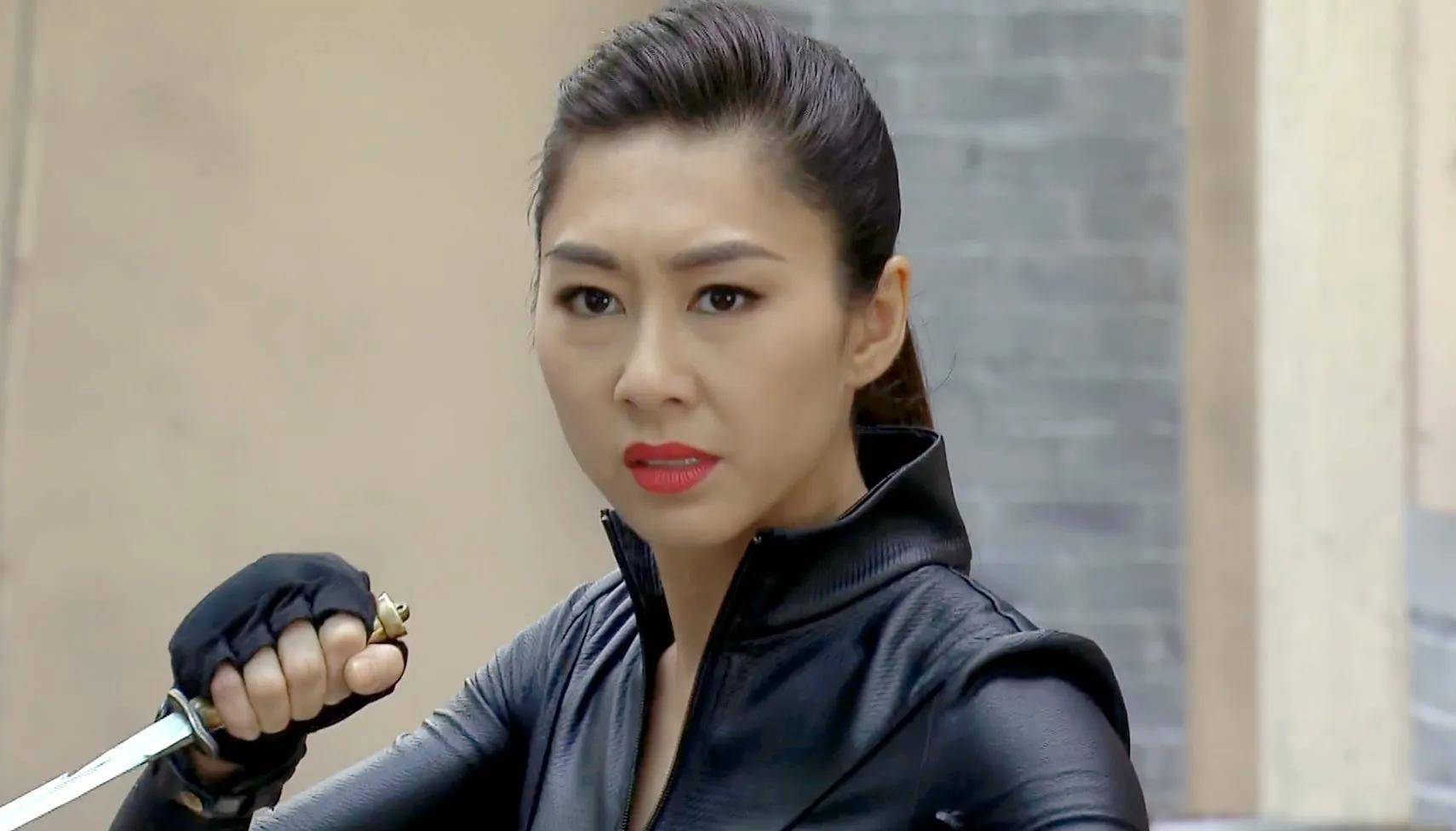 女演员出去干架必然要换感紧身衣"铁布衫""八极拳""泰拳"三种功夫原本