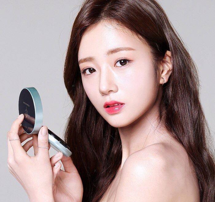 apink能够登顶top团,并成为清纯的代名词,和这位伯乐